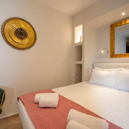 Dema Luxury Suites - Perikleous E1 아테네 외부 사진