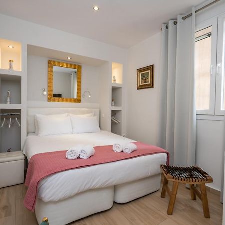 Dema Luxury Suites - Perikleous E1 아테네 외부 사진