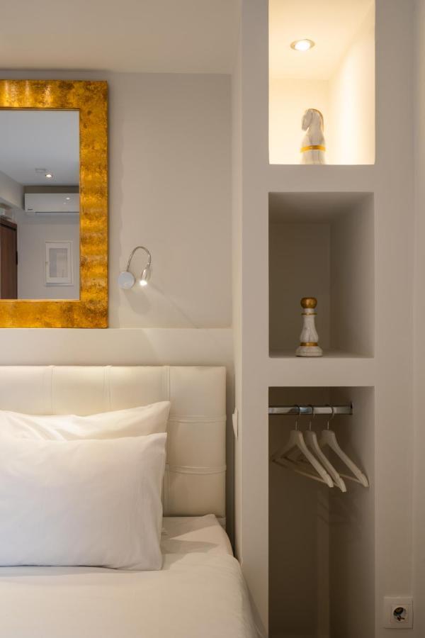 Dema Luxury Suites - Perikleous E1 아테네 외부 사진